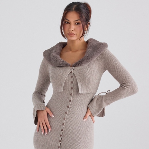 NEW House of CB Dahlia Cardigan Beige / Camel Small - Picture 1 of 15